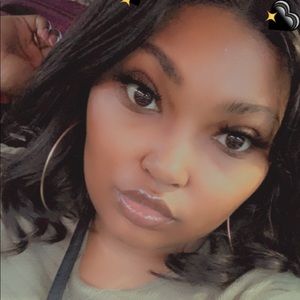 Meet your Posher, Latrice